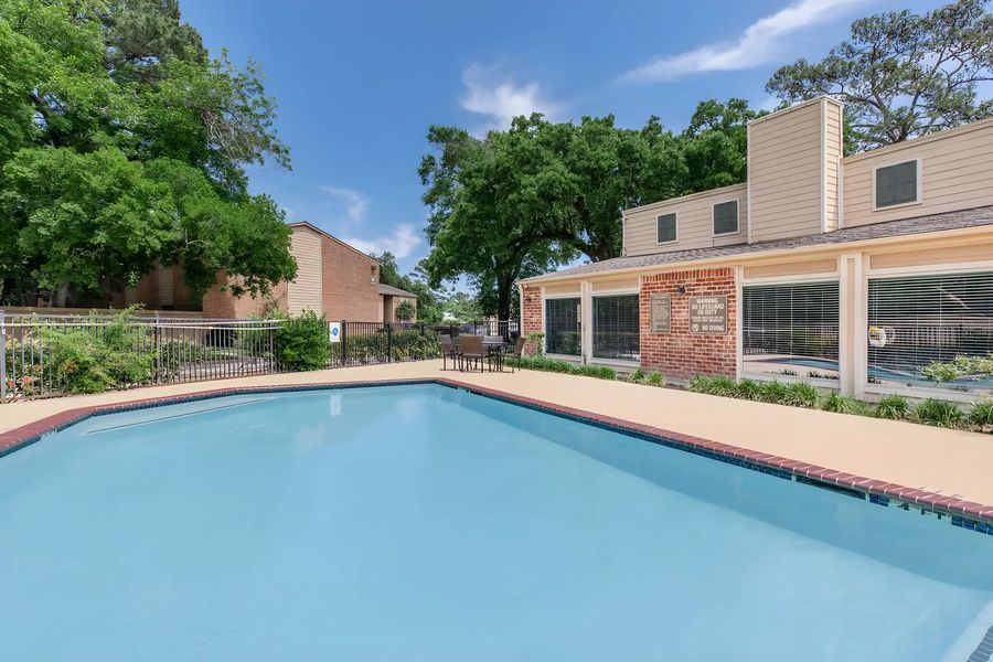Bay Oaks