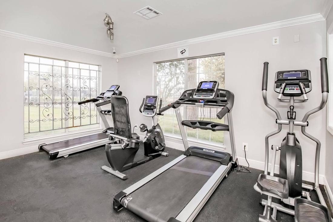 Fitness center at Lakeside Forest, Houston