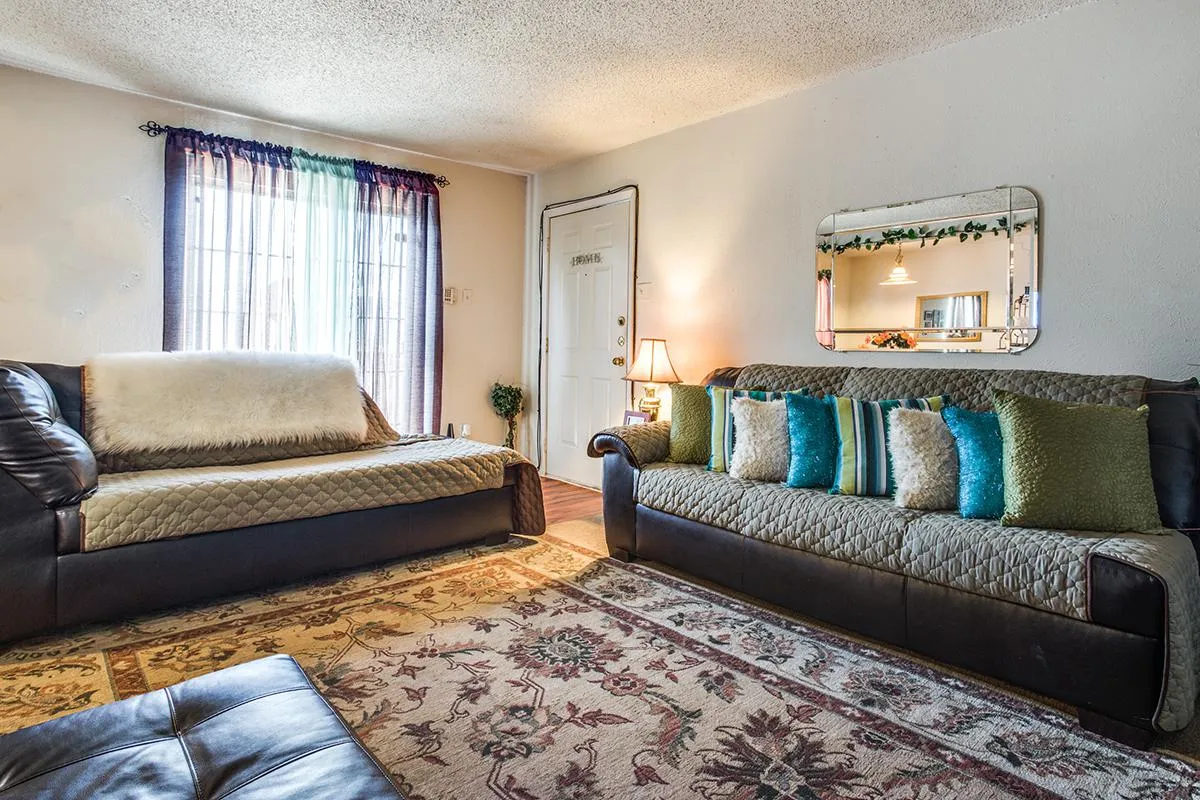 Chaparral — Home interior