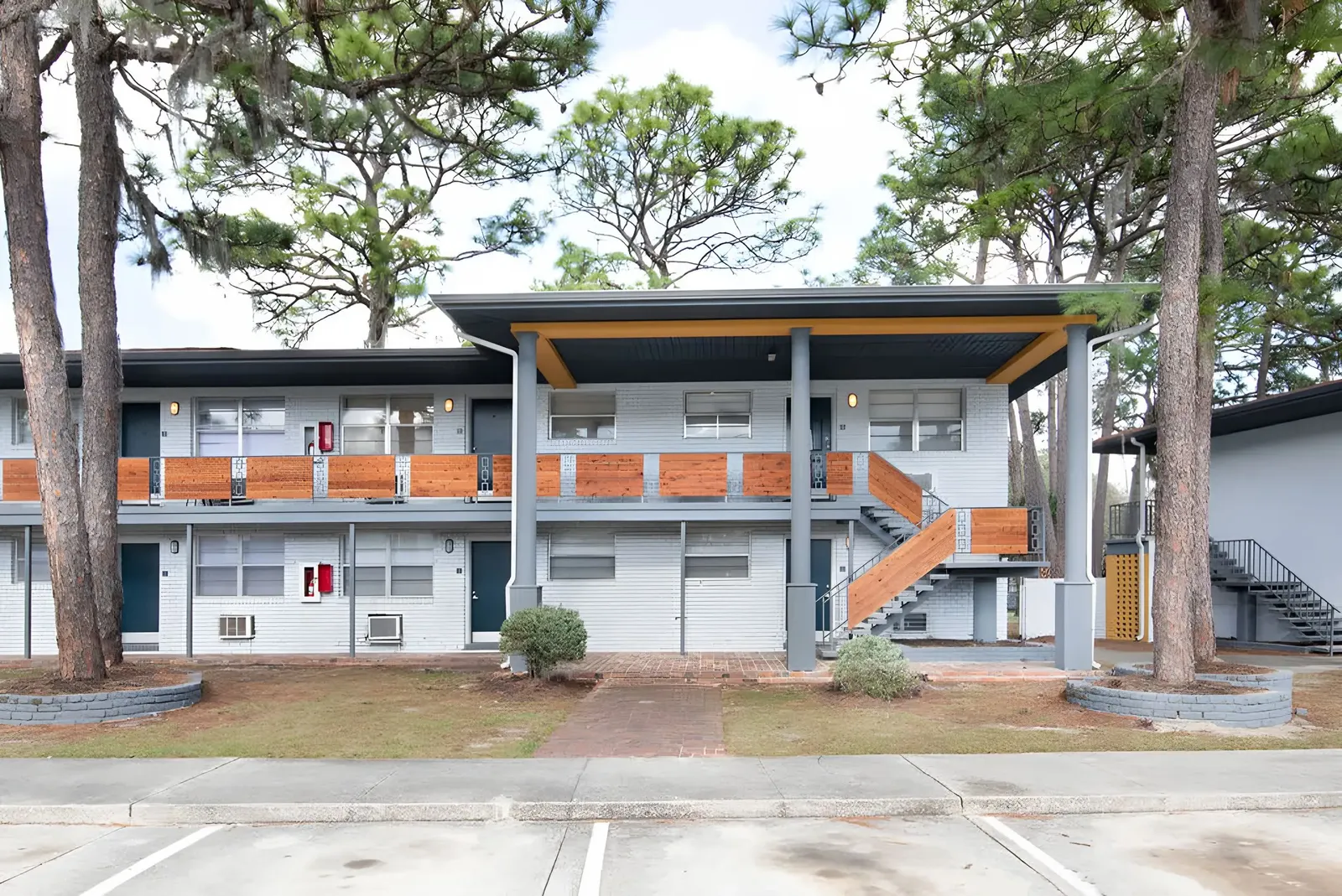 Miramar — Community exterior