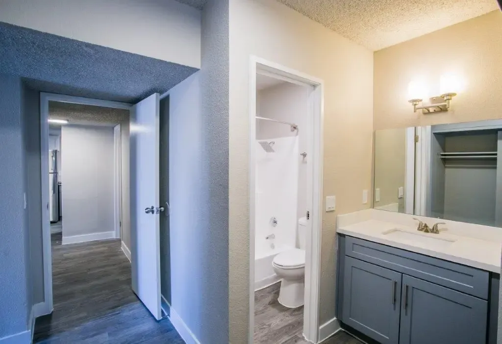 SITE Fifty55 — Bathroom