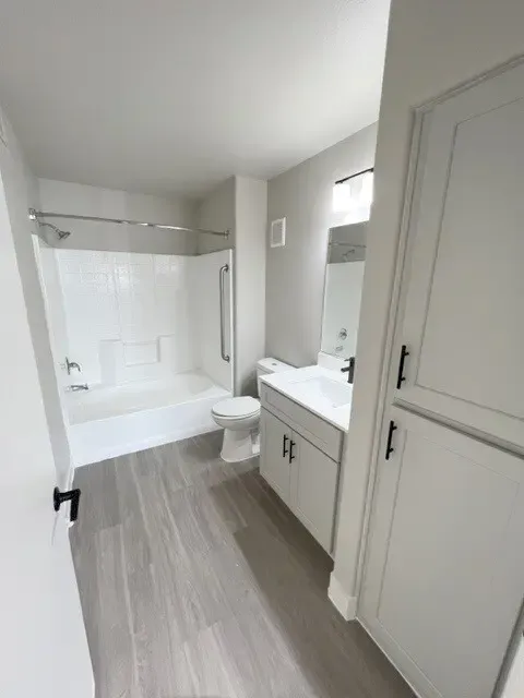 SITE Summit North — Bathroom