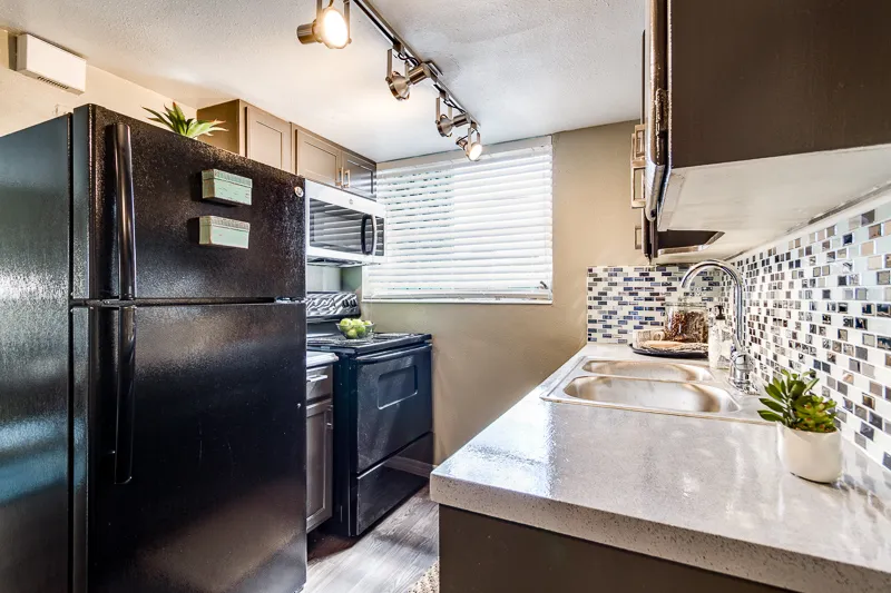 Stardust — Kitchen